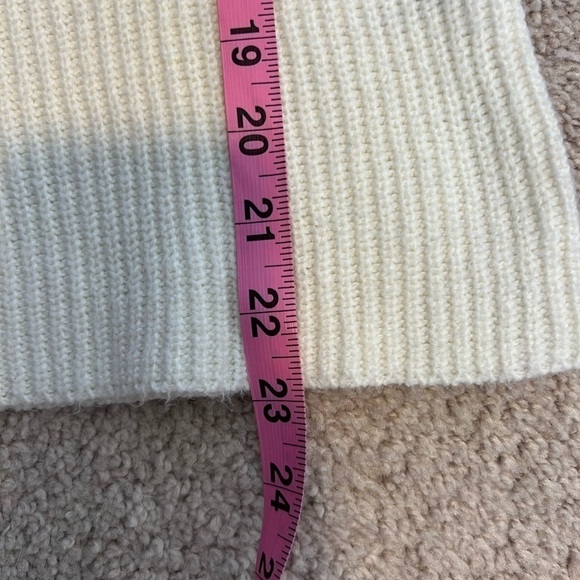 CECE Women’s Cream Sweater Size Small - Picture 8 of 9